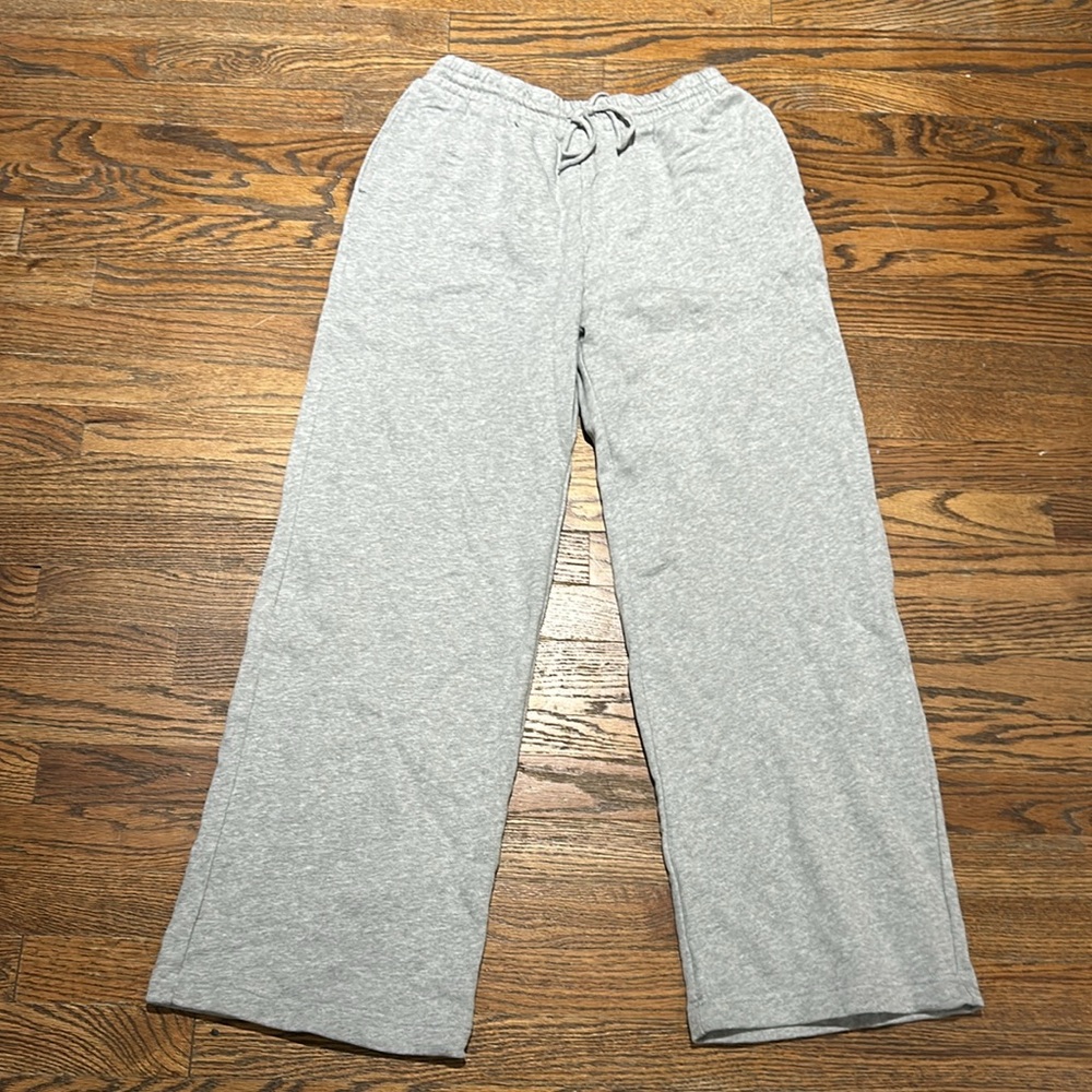Old Navy Sweatpants - Picture 3 of 4
